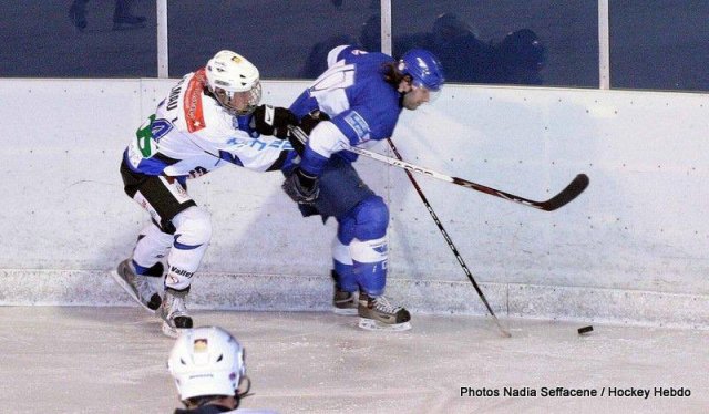 Photo hockey match Paris (FV) - Courchevel-Méribel-Pralognan le 27/11/2010