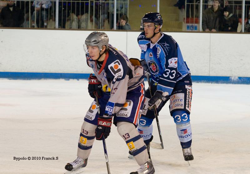 Angers  7 - 0 Grenoble 
