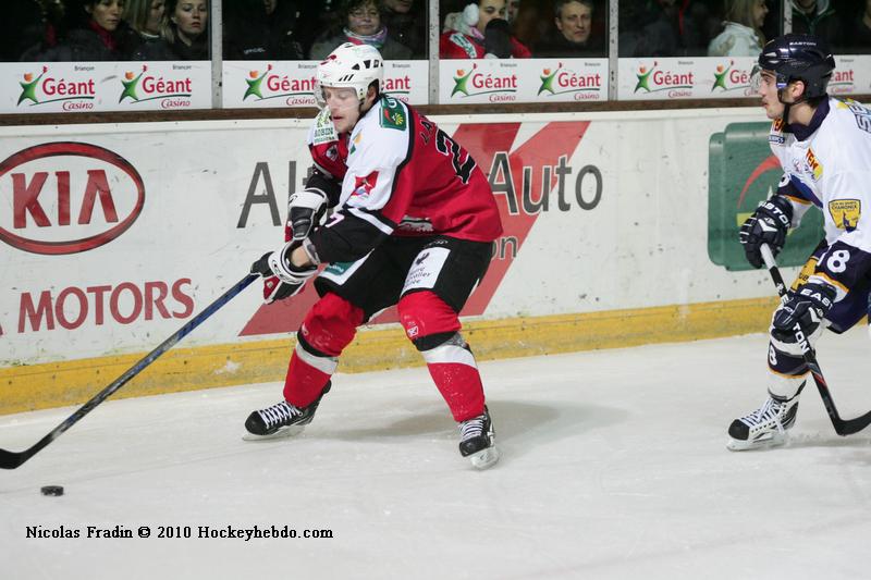 Briançon  3 - 0 Chamonix 