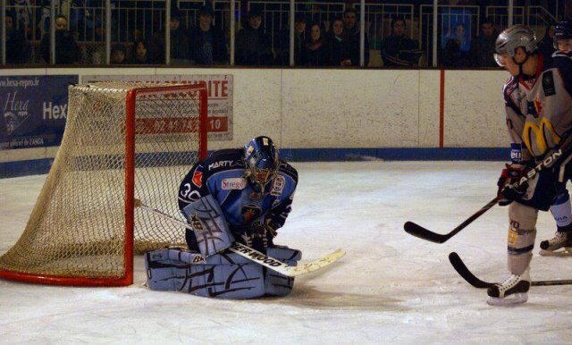 Photo hockey match Angers  - Grenoble  le 30/11/2010