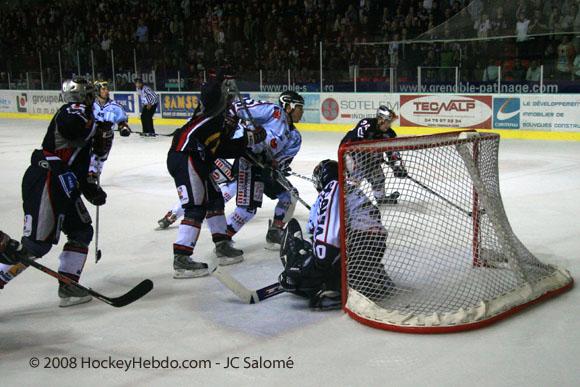 Grenoble  5 - 4 Angers 