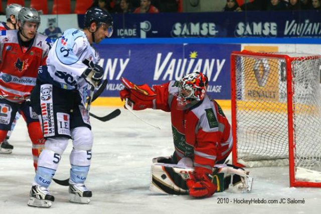 Photo hockey match Grenoble  - Angers  le 07/12/2010