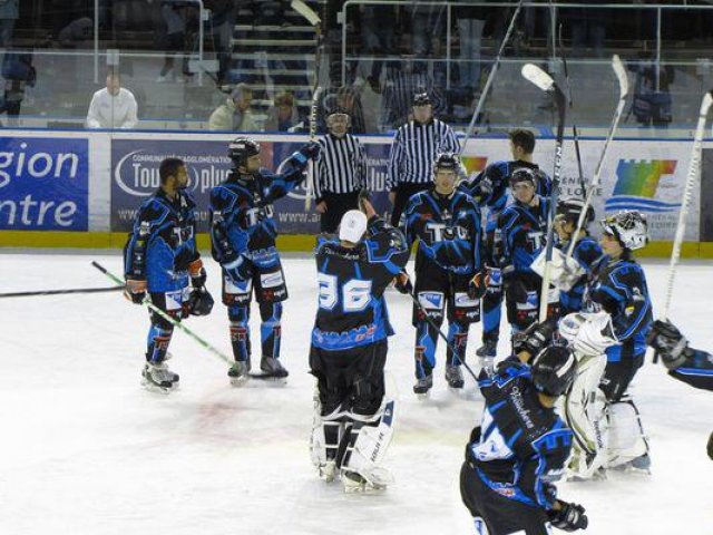 Photo hockey match Tours  - Rennes le 04/12/2010