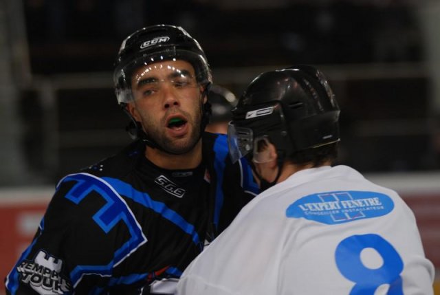 Photo hockey match Tours  - Rennes le 04/12/2010