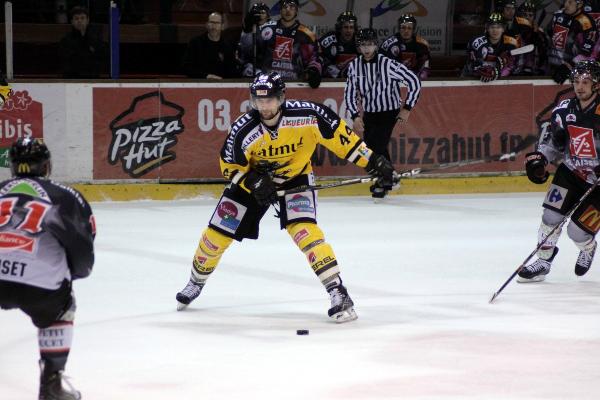 Amiens  4 - 2 Rouen