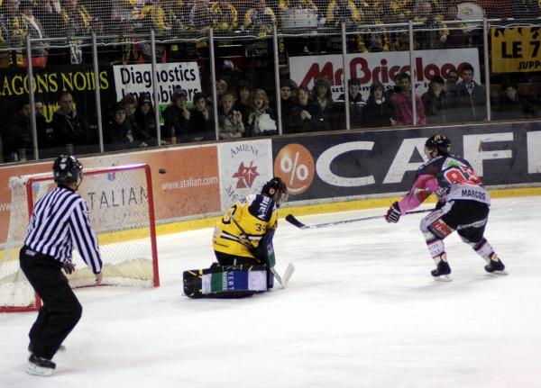 Amiens  4 - 2 Rouen