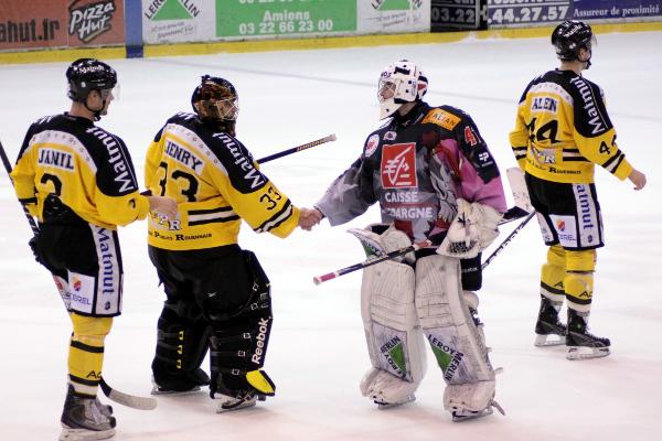Amiens  4 - 2 Rouen