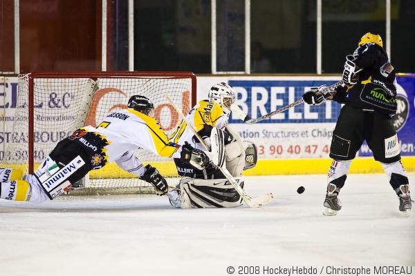 Strasbourg  1 - 4 Rouen