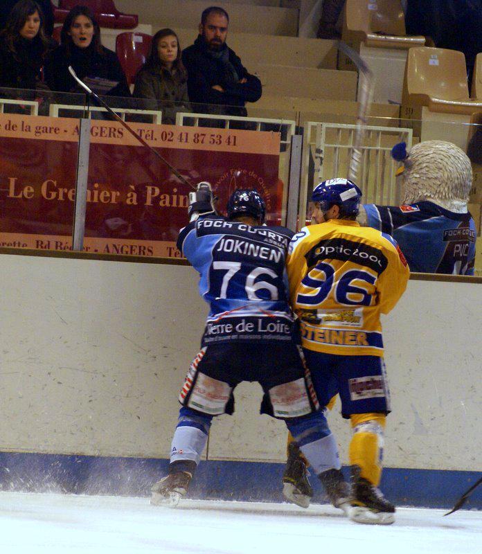 Angers  3 - 4 Dijon 