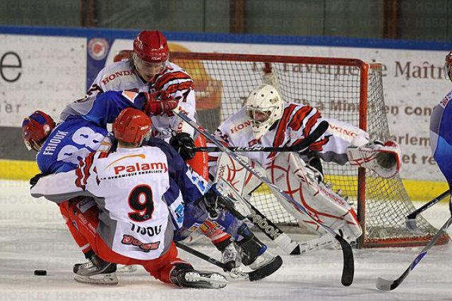 Photo hockey match Lyon - Cholet  le 11/12/2010