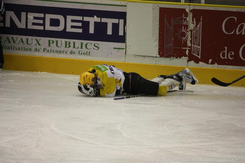 Chamonix  5 - 4 Strasbourg 