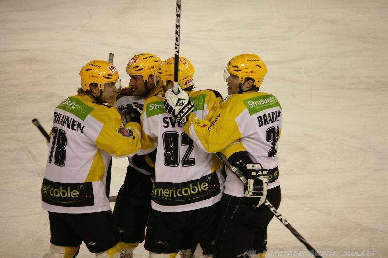 Chamonix  5 - 4 Strasbourg 