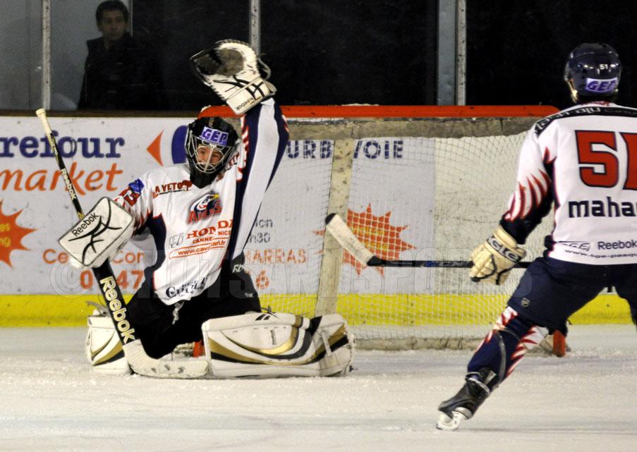 Courbevoie  3 - 2 Nice