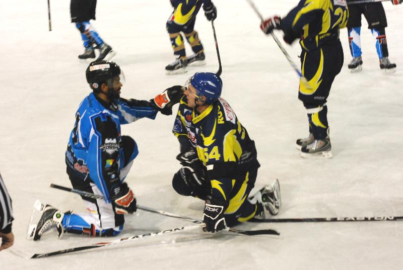 Limoges 5 - 4 Tours 