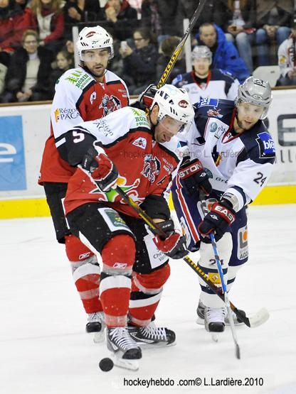 Briançon  3 - 4 Grenoble 