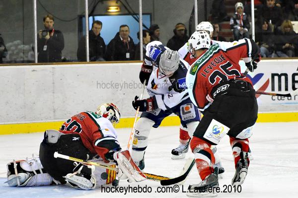 Briançon  3 - 4 Grenoble 