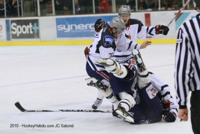 Photo hockey match Briançon  - Grenoble  le 29/12/2010