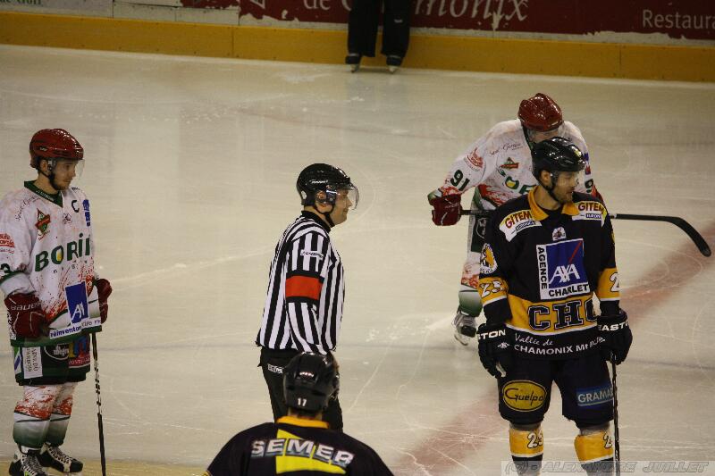 Chamonix  3 - 2 Mont-Blanc