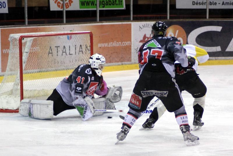 Amiens  4 - 3 Strasbourg 