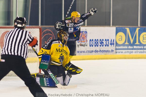 Strasbourg  2 - 3 Rouen
