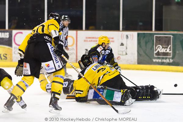 Strasbourg  2 - 3 Rouen
