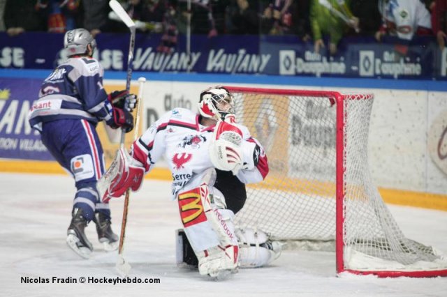 Photo hockey match Grenoble  - Briançon  le 04/01/2011
