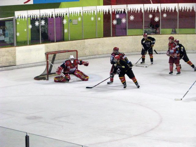 Photo hockey match Besançon - Morzine-Avoriaz II le 08/01/2011
