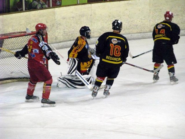 Photo hockey match Besançon - Morzine-Avoriaz II le 08/01/2011