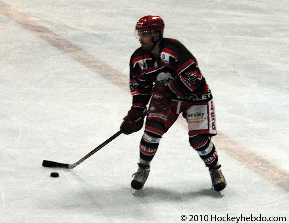 Anglet 6 - 3 Courbevoie 