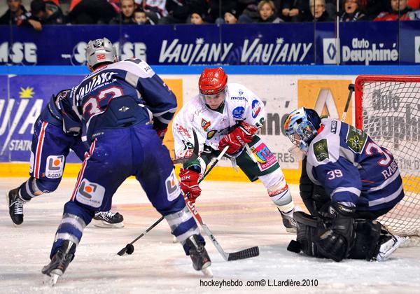 Grenoble  3 - 2 Mont-Blanc
