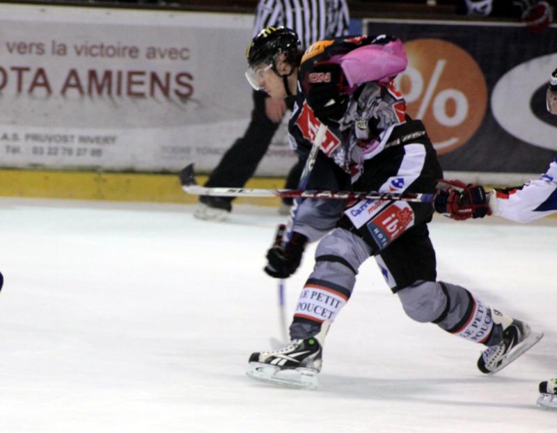 Amiens  8 - 2 Caen 