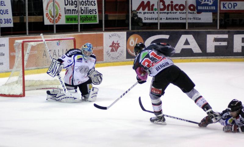 Amiens  8 - 2 Caen 