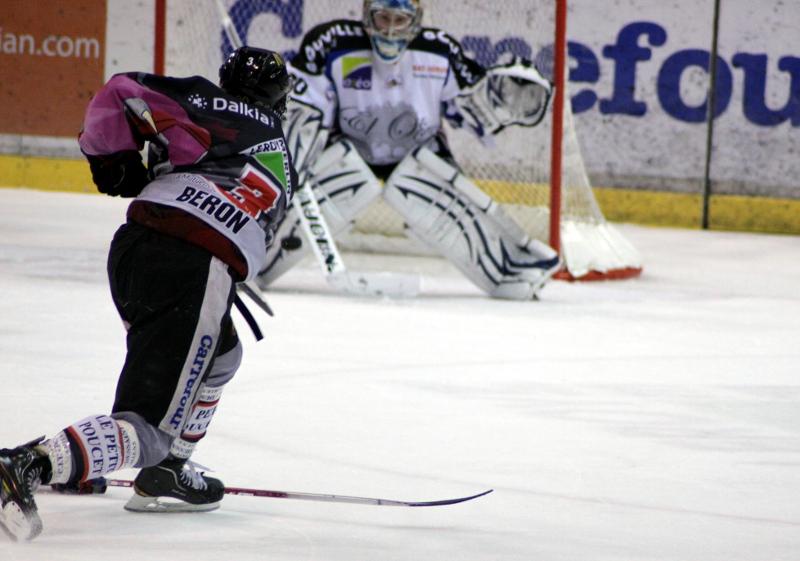 Amiens  8 - 2 Caen 