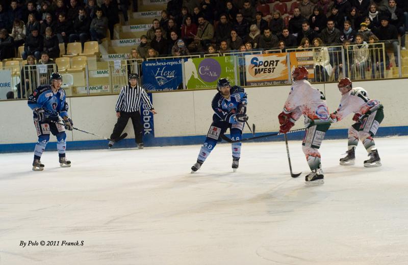Angers  6 - 3 Mont-Blanc