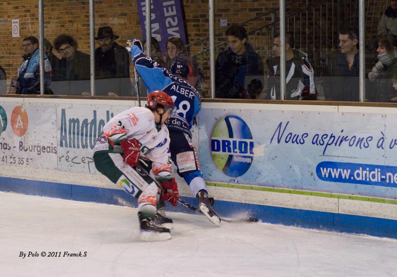 Angers  6 - 3 Mont-Blanc