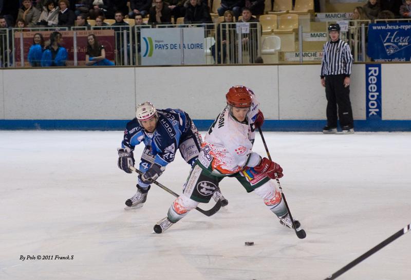 Angers  6 - 3 Mont-Blanc