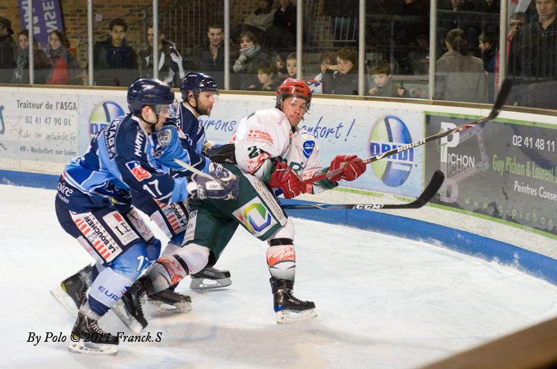Angers  6 - 3 Mont-Blanc