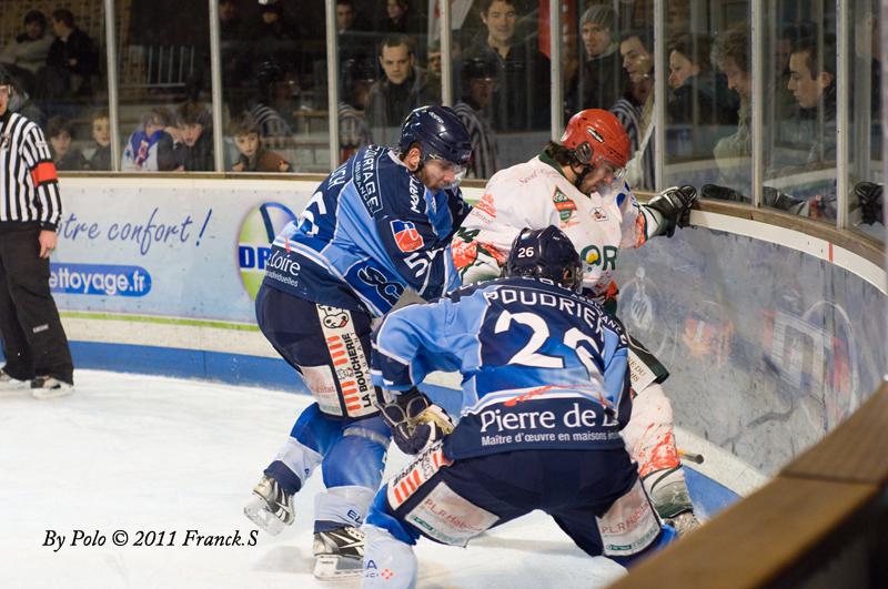 Angers  6 - 3 Mont-Blanc