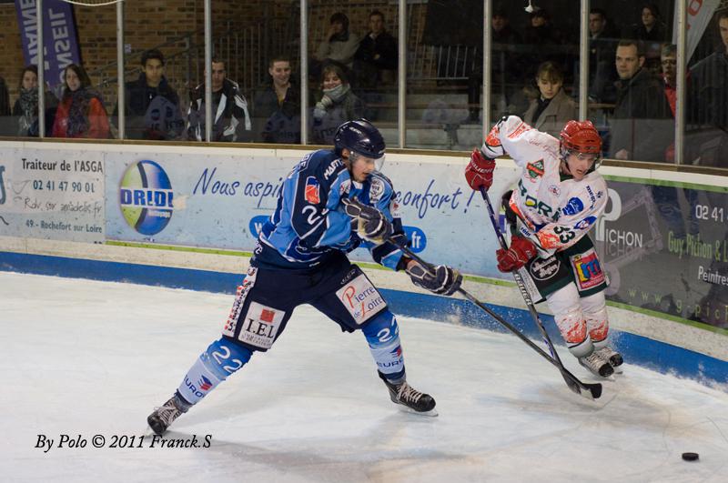 Angers  6 - 3 Mont-Blanc