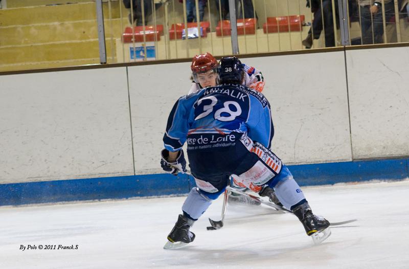 Angers  6 - 3 Mont-Blanc