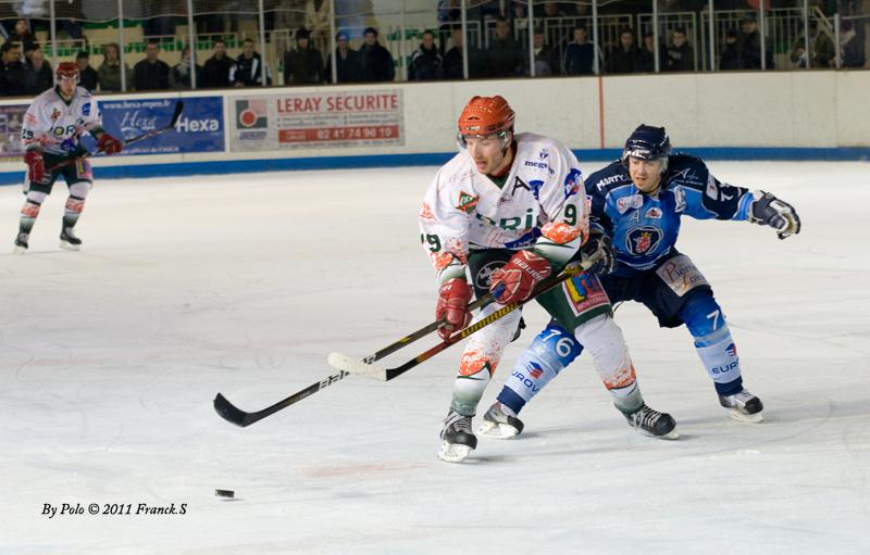 Angers  6 - 3 Mont-Blanc
