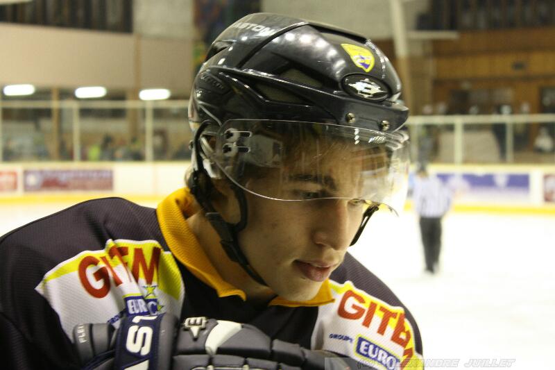 Chamonix  4 - 0 Amiens 
