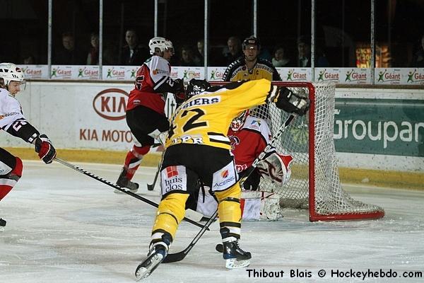 Briançon  2 - 5 Rouen