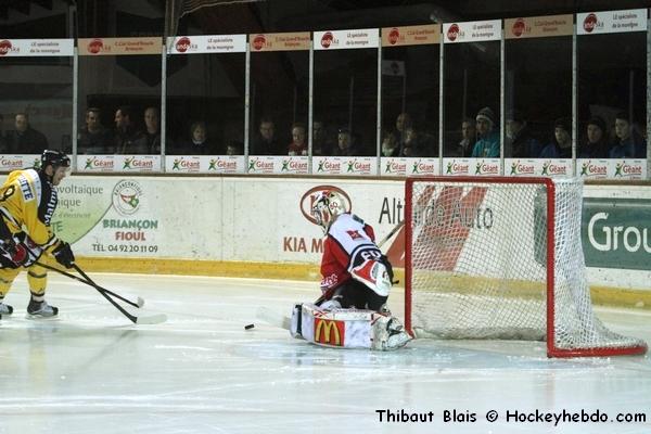 Briançon  2 - 5 Rouen