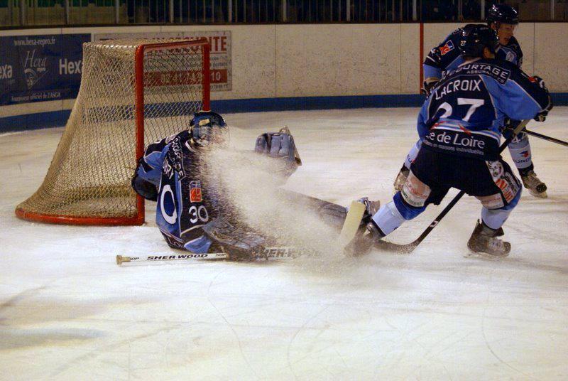 Angers  6 - 3 Mont-Blanc