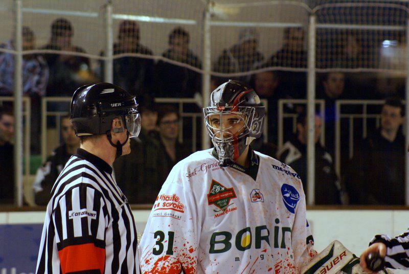 Angers  6 - 3 Mont-Blanc