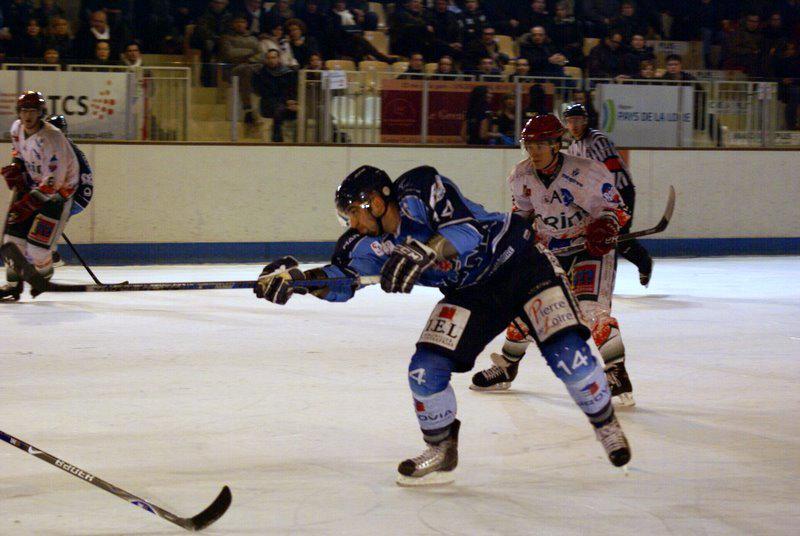 Angers  6 - 3 Mont-Blanc