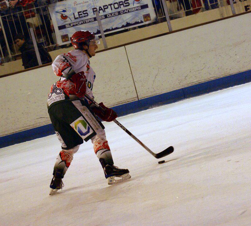 Angers  6 - 3 Mont-Blanc
