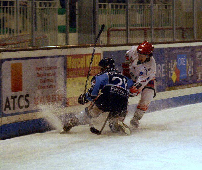 Angers  6 - 3 Mont-Blanc