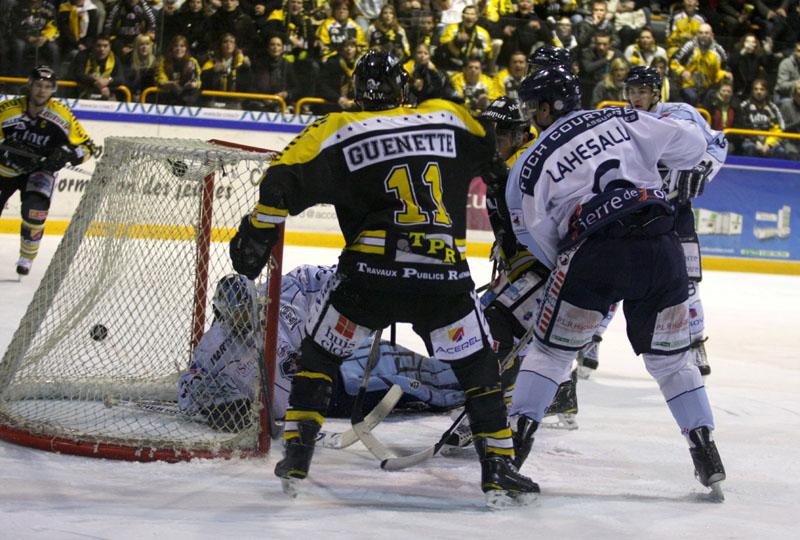 Rouen 4 - 2 Angers 
